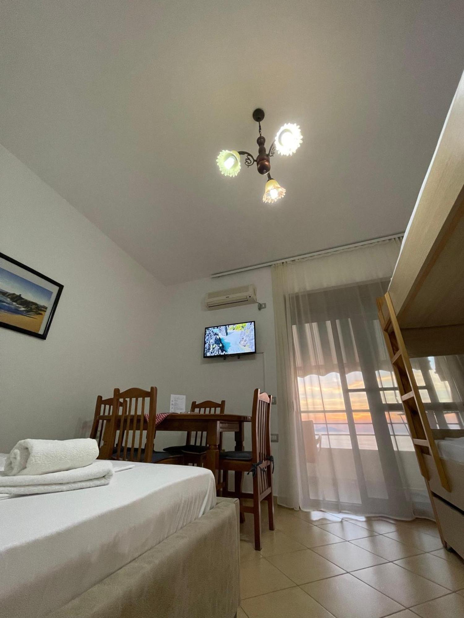 Pararse Apartments فلورا المظهر الخارجي الصورة